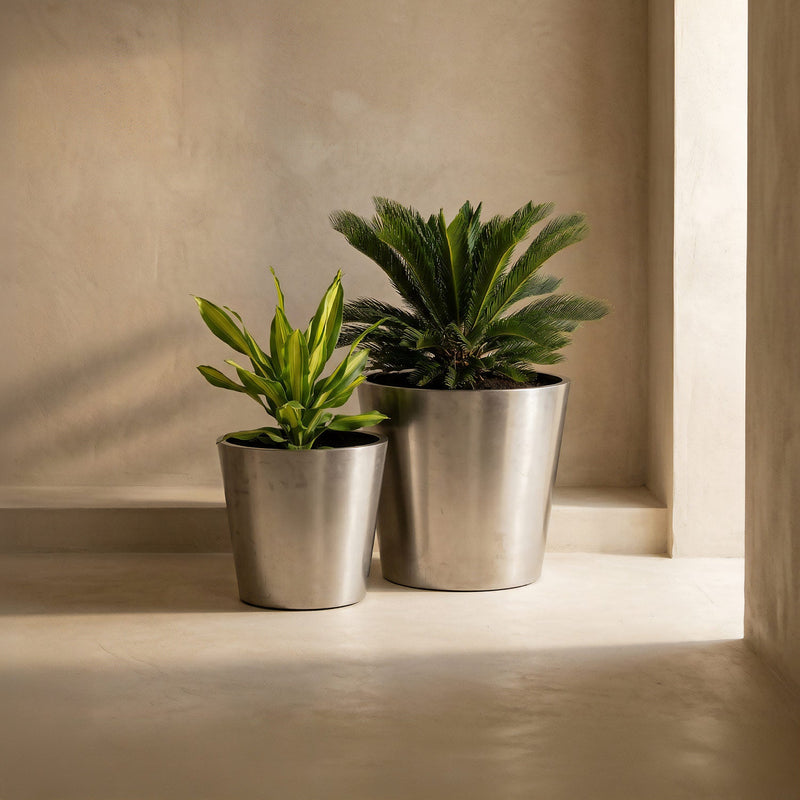 Planters & Vases